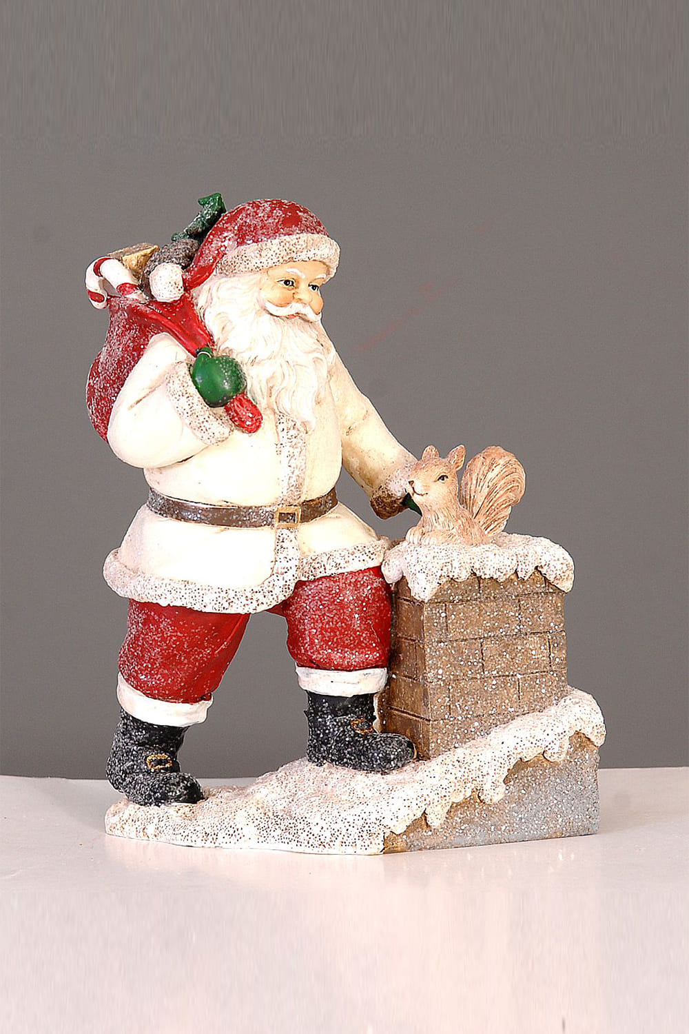 Athome Pavloudakis - Χριστουγεννιάτικος διακοσμητικός λευκός Αγ. Βασίλης στην καμινάδα (19 cm)